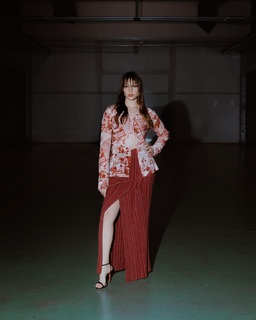 Sarah Toscano feet photo thumbnail