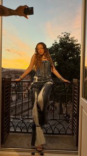 Sarah Toscano feet photo 12