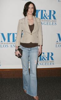 Sarah Wayne Callies feet photo thumbnail
