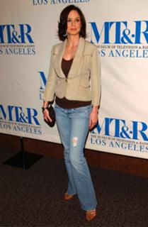 Sarah Wayne Callies feet photo thumbnail