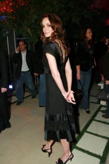 Sarah Wayne Callies feet photo thumbnail