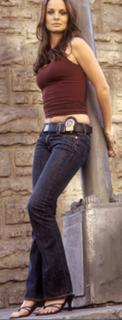 Sarah Wayne Callies feet photo thumbnail
