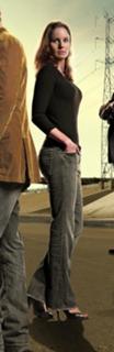 Sarah Wayne Callies feet photo thumbnail