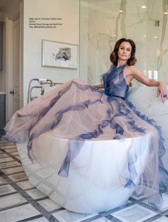 Sarah Wayne Callies feet photo thumbnail