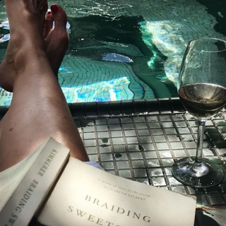 Sarah Wayne Callies feet photo thumbnail