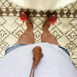 Sarah Wright feet photo thumbnail