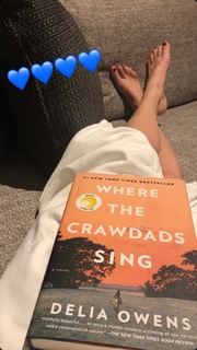 Sarah Wright feet photo thumbnail