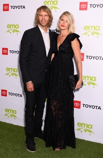 Sarah Wright feet photo thumbnail