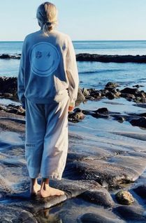 Sarah Wright feet photo thumbnail