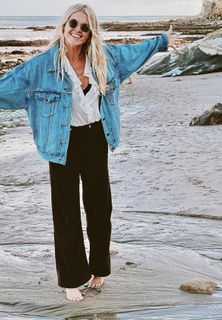 Sarah Wright feet photo thumbnail