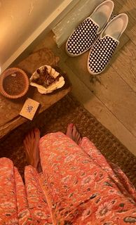 Sarah Wright feet photo thumbnail