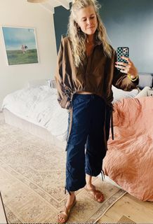 Sarah Wright feet photo thumbnail