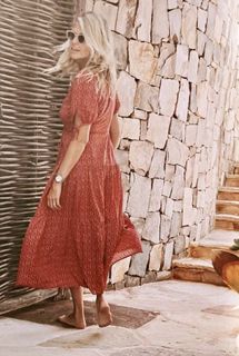 Sarah Wright feet photo thumbnail