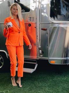 Sarah Wright feet photo thumbnail