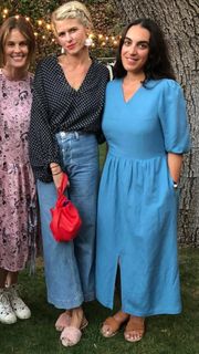 Sarah Wright feet photo thumbnail