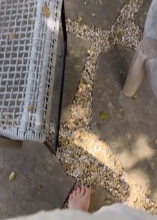 Sarah Wright feet photo thumbnail