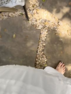 Sarah Wright feet photo thumbnail