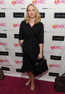 Sarah Wynter feet photo 5