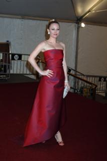 Sarah Wynter feet photo 13