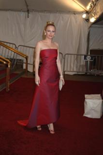 Sarah Wynter feet photo 10