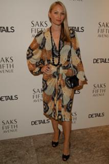Sarah Wynter feet photo 3