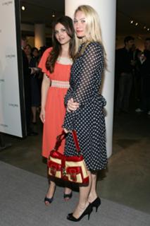 Sarah Wynter feet photo 17