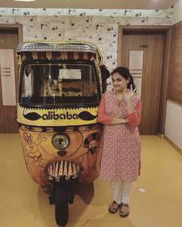Saranya Mohan feet photo 16