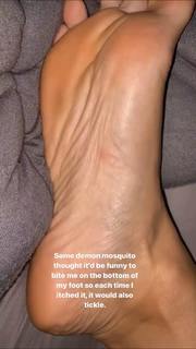 Sarati feet photo 15