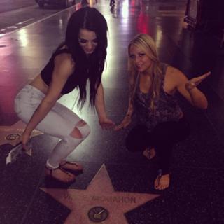 Saraya-Jade Bevis feet photo thumbnail