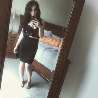 Saraya-Jade Bevis feet photo thumbnail