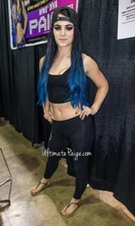 Saraya-Jade Bevis feet photo thumbnail