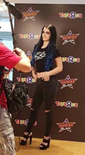 Saraya-Jade Bevis feet photo thumbnail