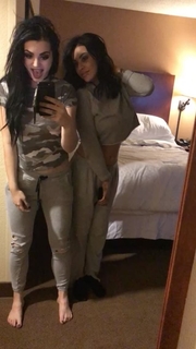 Saraya-Jade Bevis feet photo thumbnail
