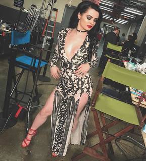 Saraya-Jade Bevis feet photo thumbnail