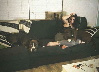 Saraya-Jade Bevis feet photo thumbnail