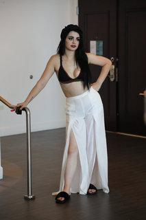 Saraya-Jade Bevis feet photo thumbnail