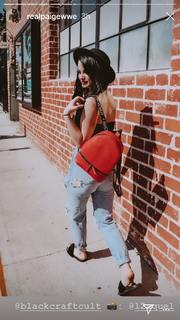 Saraya-Jade Bevis feet photo thumbnail