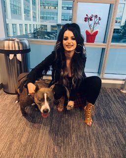 Saraya-Jade Bevis feet photo thumbnail