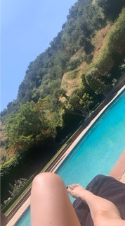 Saraya-Jade Bevis feet photo thumbnail