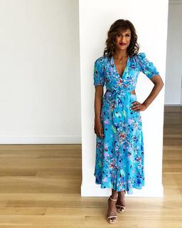 Sarayu Blue feet photo 9