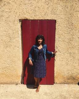 Sarayu Blue feet photo 15