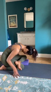 Sarayu Blue feet photo 18