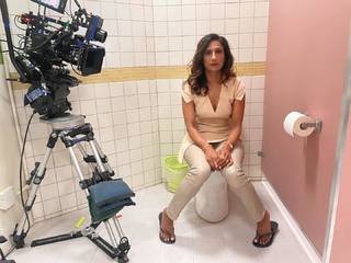 Sarayu Blue feet photo 13
