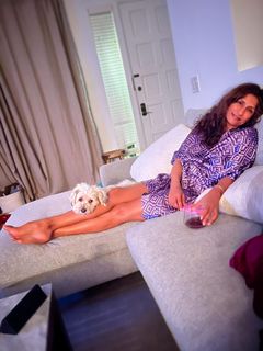 Sarayu Blue feet photo 16