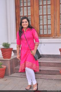 Sarayu Mohan feet photo 19