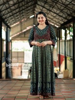 Sarayu Mohan feet photo 1