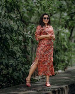 Sarayu Mohan feet photo 6