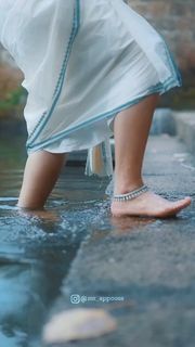 Sarayu Mohan feet photo 4