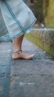 Sarayu Mohan feet photo 2