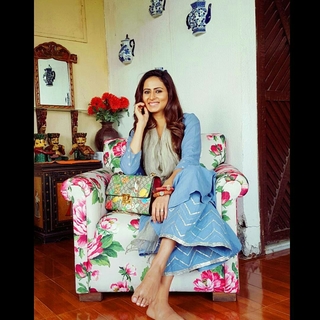Sargun Mehta feet photo thumbnail